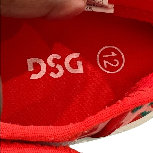 DSG Direct Toddler Girls Water Shoes - Size 12 - Strawberries - Picture 2 of 6